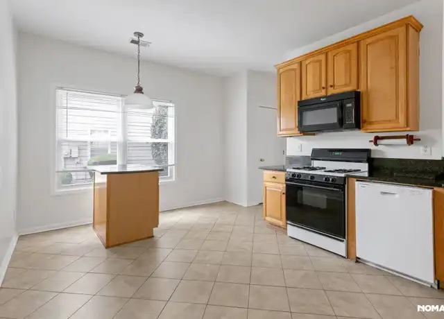 Property at 1590 River Oak Dr, Roswell, GA, 30075, 3 beds, 2.5 baths, [object Object]