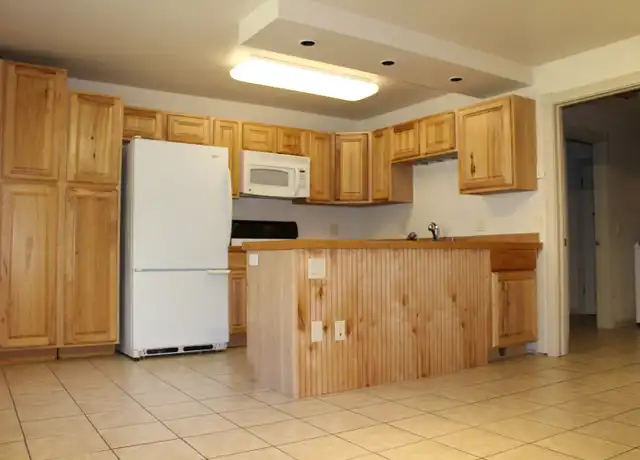 Property at 34 Ptarmigan Ln, Glenwood Springs, CO, 81601, 2 beds, 1 bath, [object Object]