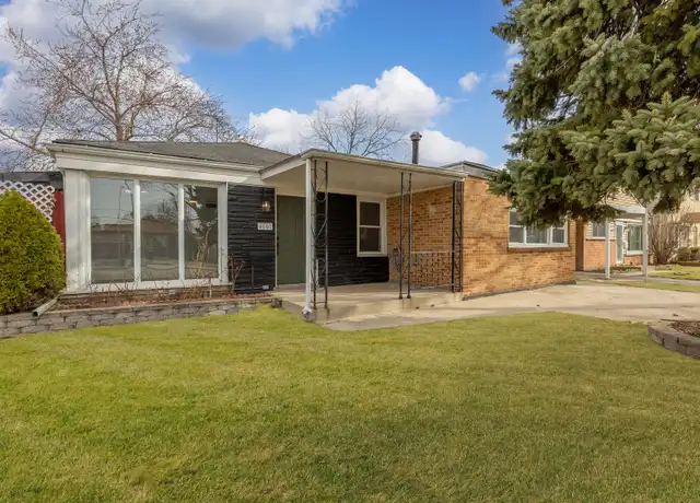 Property at 4660 W 83rd St, Chicago, IL, 60652, 5 beds, 1 bath, [object Object]
