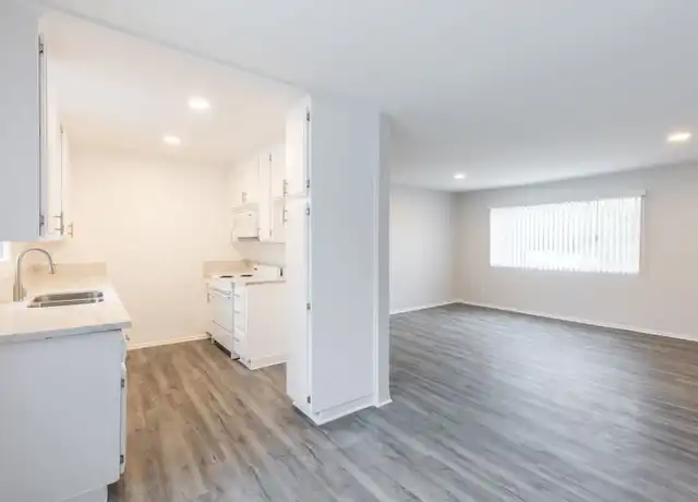 Property at 6643 Haskell Ave Unit 204, Van Nuys, CA, 91406, 2 beds, 2 baths, [object Object]