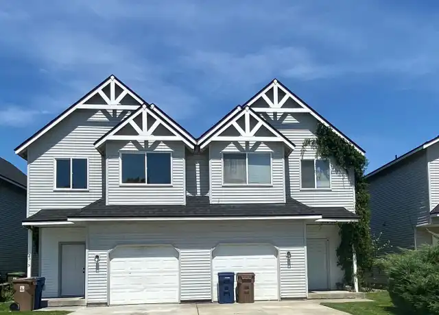 Property at 2515 E Desmet Ave, Spokane, WA, 99202, 3 beds, 2.5 baths, [object Object]