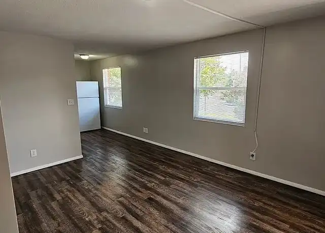 Property at The Cove on Tazewell - 3305 Tazewell Pike, Knoxville, TN, 37918, 2 beds, 1 bath, [object Object]
