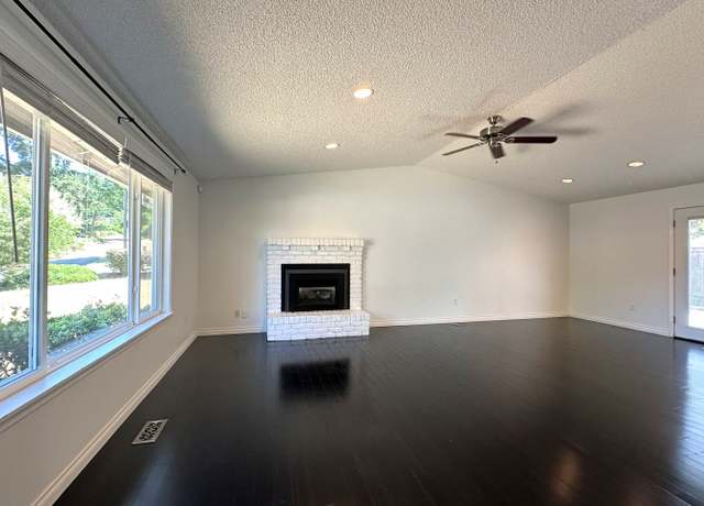 Photo of 2312 Shepard St, Steilacoom, WA 98388