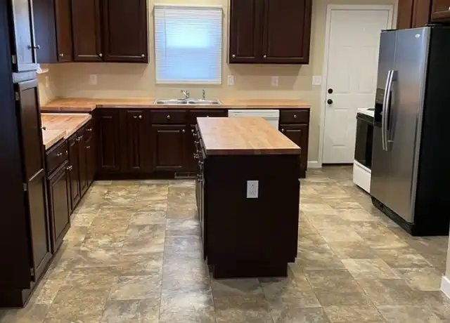 Property at 3834 Franklin St, Kalamazoo, MI, 49001, 3 beds, 1 bath, [object Object]
