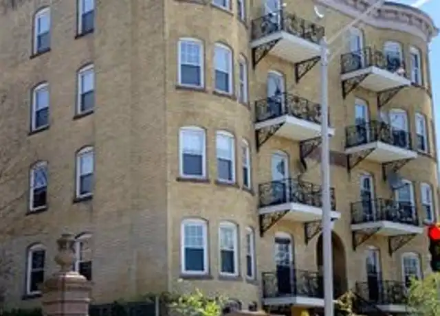 Property at 175 Maple St, Springfield, MA, 01105, 4 beds, 1 bath, [object Object]