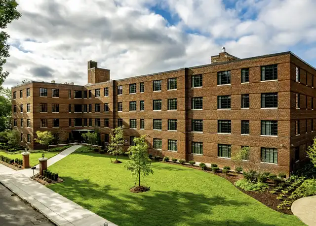 Property at 885 Covington Dr Unit 201, Highland Park, MI, 48203, 2 beds, 2 baths, [object Object]