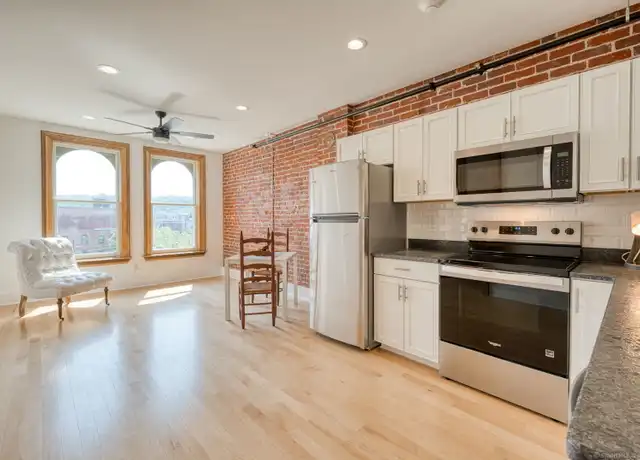 Property at 11 Main St Unit 305, Torrington, CT, 06790, 2 beds, 1 bath, [object Object]