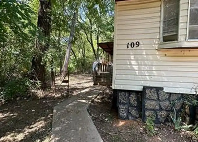 Property at 109 E Prospect St, Denison, TX, 75021, 2 beds, 1 bath, [object Object]