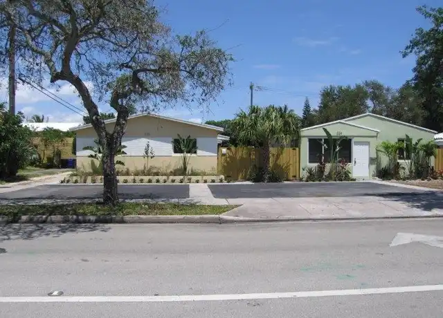 Property at 333 SW 17th St, Fort Lauderdale, FL, 33315, 2 beds, 1 bath, [object Object]