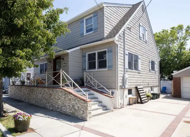 Property at 8 Inwood Ave, Point Lookout, NY, 11569, 4 beds, 2 baths, [object Object]
