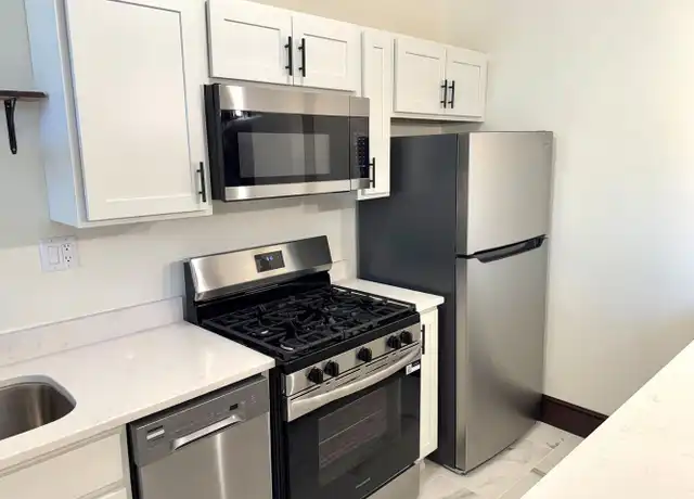 Property at 2801 Monroe St, Madison, WI, 53711, 2 beds, 1 bath, [object Object]