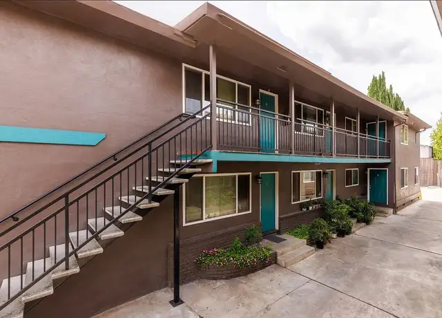 Photo of 439 S 5th St, San Jose, CA 95112