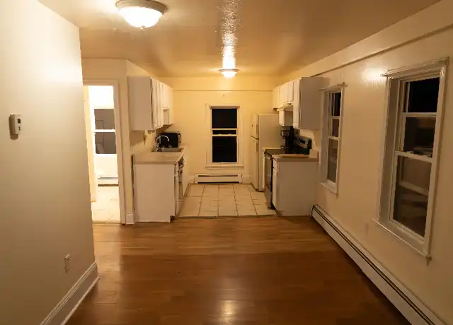 Property at 305 Old South Ave Unit 2, Whitman, MA, 02382, 3 beds, 1 bath, [object Object]