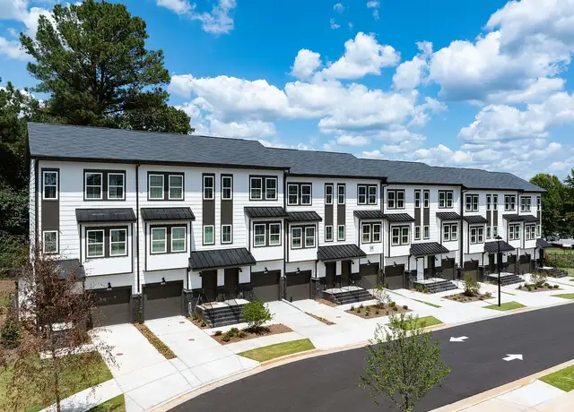 Photo of 3960 Redan Rd, Stone Mountain, GA 30083