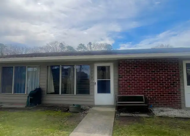 Property at 195 Newcastle Ct Unit B, Ridge, NY, 11961, 1 bed, 1 bath, [object Object]