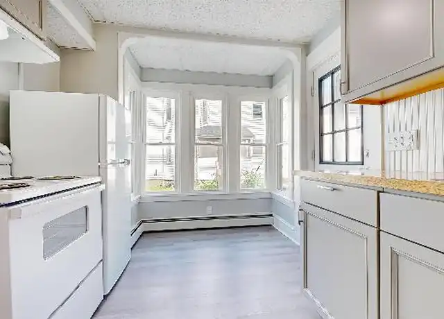 Property at 40 Court St, Bath, ME, 04530, 1 bed, 1 bath, [object Object]