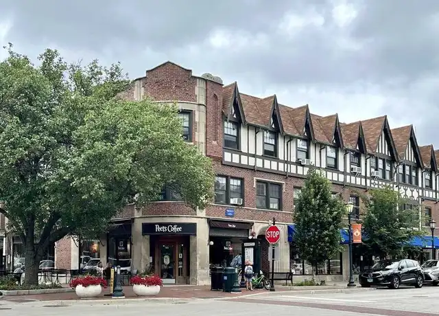 Property at 811 Elm St Unit 209, Winnetka, IL, 60093, 2 beds, 1 bath, [object Object]