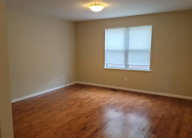 Property at 116 N Summit St Unit 1, Ypsilanti, MI, 48197, 4 beds, 1.5 baths, [object Object]