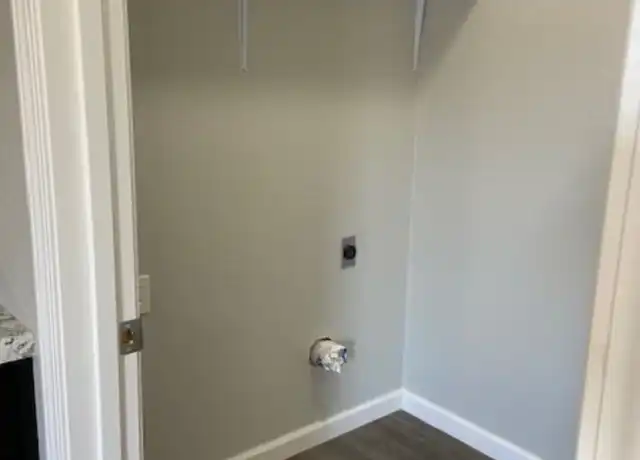 Property at 2620 Hickman Rd Unit 4, Poplar Bluff, MO, 63901, 2 beds, 2.5 baths, [object Object]