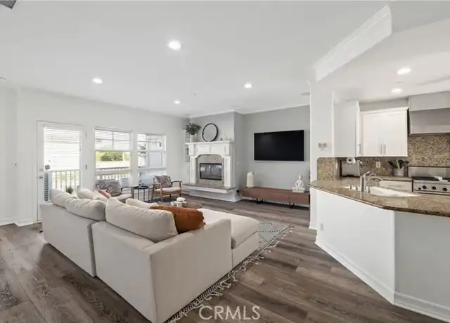Property at 231 Aviation Pl, Manhattan Beach, CA, 90266, 3 beds, 2.5 baths, [object Object]