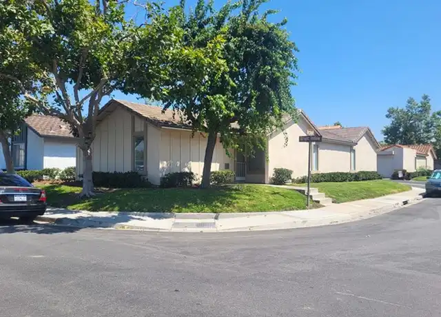 Property at 5 Bright Holw, Irvine, CA, 92618, 2 beds, 2 baths, [object Object]