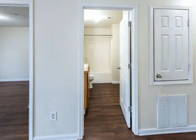 Property at The Grande at Sehoy - 275 Westhills Dr, Hattiesburg, MS, 39402, 2 beds, 2 baths, [object Object]