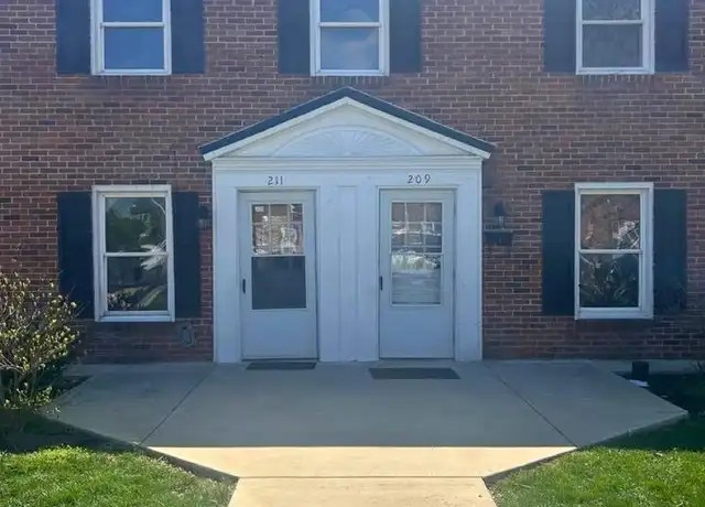 Property at 209 E Whitlock Ave, Winchester, VA, 22601, 2 beds, 1 bath, [object Object]