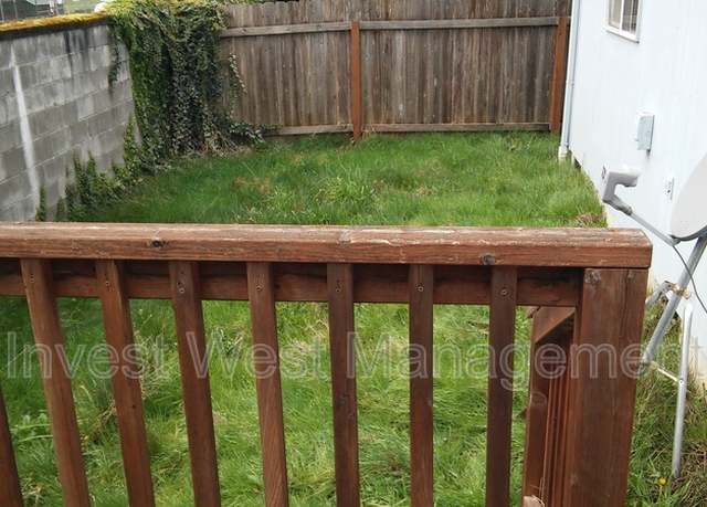 Photo of 1992 Meadowood Loop, Woodland, WA 98674