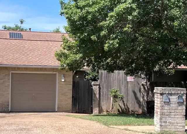 Property at 6490 Hart Ln, Austin, TX, 78731, 2 beds, 2 baths, [object Object]