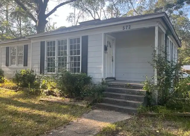 Property at 572 Avalon Rd, Jackson, MS, 39206, 3 beds, 1 bath, [object Object]