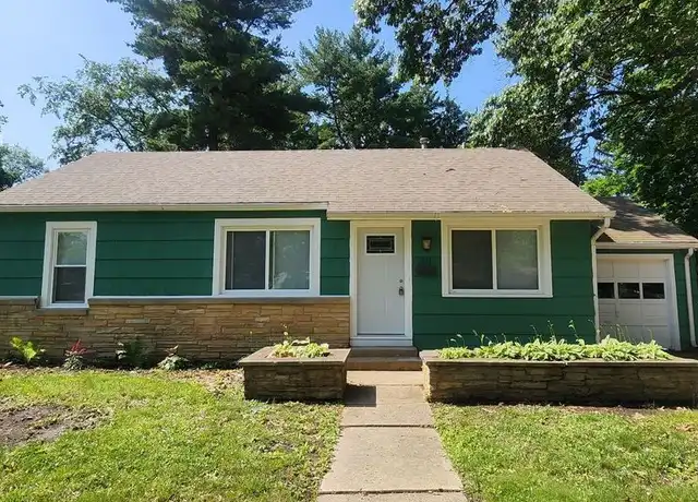 Property at 1611 W White St, Champaign, IL, 61821, 3 beds, 2 baths, [object Object]