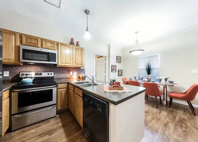 Property at Pavilions at Northshore Apartment Homes - 301 Northshore Blvd, Portland, TX, 78374, 1-2 bed, 1-2 bath, [object Object]