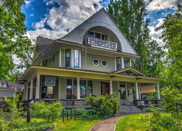 Property at 2325 W 1st Ave Unit D, Spokane, WA, 99201, 1 bed, 1 bath, [object Object]
