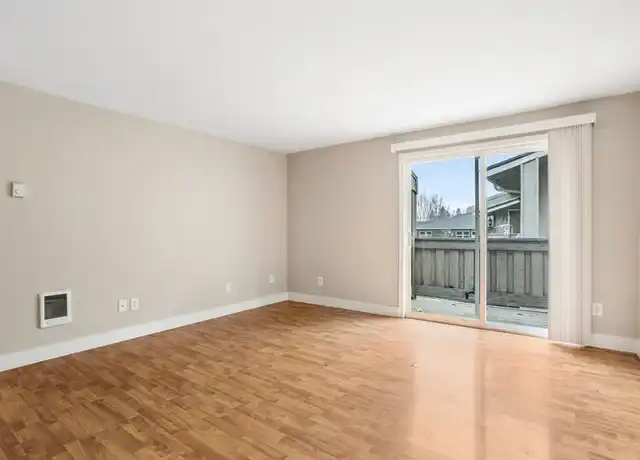 Property at 3320 NE 8th St Unit 3240, Gresham, OR, 97030, 2 beds, 1 bath, [object Object]