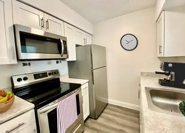 Property at Heritage Commons - Senior Living - 38 Boston Rd, Middletown, CT, 06457, 0-2 beds, 1 bath, [object Object]