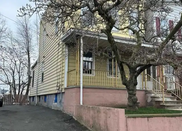 Property at 448 E AVE Unit 1, Bayonne, NJ, 07002, 2 beds, 1 bath, [object Object]