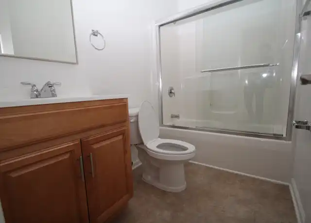 Property at 26 Novak St Unit 5, Norwalk, CT, 06854, 2 beds, 1 bath, [object Object]