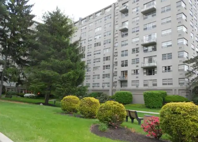 Property at 1030 E Lancaster Ave #526, Bryn Mawr, PA, 19010, 1 bed, 1 bath, [object Object]