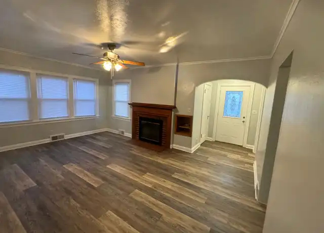 Property at 417 Waverly Rd, Davenport, IA, 52804, 3 beds, 2 baths, [object Object]