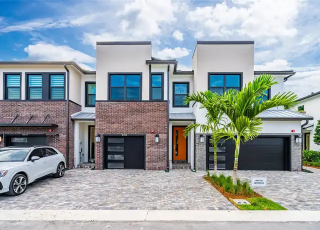 Property at 8353 NW 7th Pl, Plantation, FL, 33324, 3 beds, 2.5 baths, [object Object]