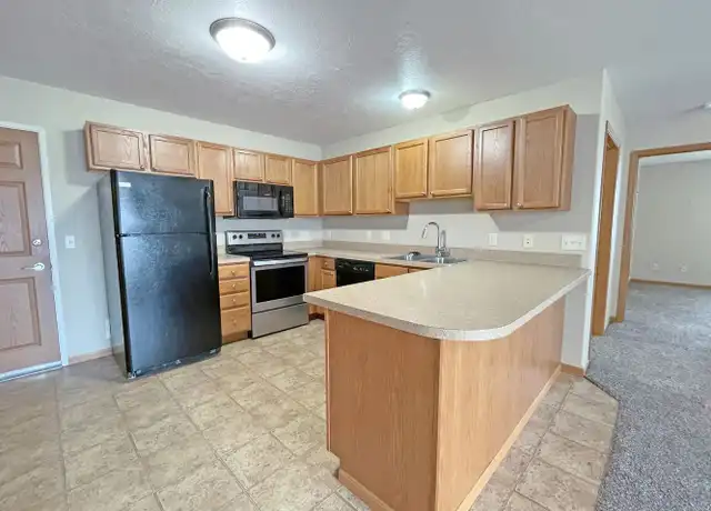 Property at Crossings at the Bluffs - 1310 34th Ave SE, Minot, ND, 58701, 1-2 bed, 1-2 bath, [object Object]