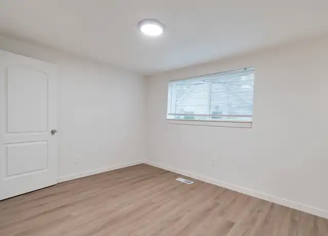Property at 356 S 1200 E Unit 2, Salt Lake City, UT, 84102, 2 beds, 1 bath, [object Object]
