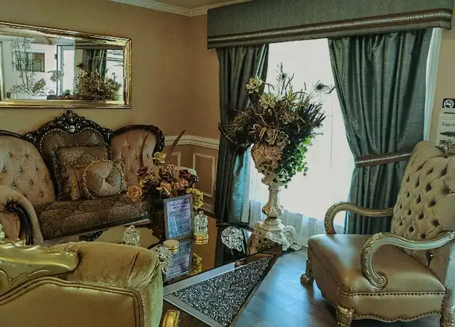 Property at 411 Oak St, Savannah, GA, 31408, 4 beds, 2 baths, [object Object]