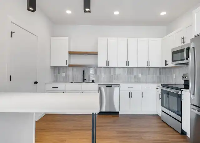 Property at 100 N Farwell St Unit 202, Eau Claire, WI, 54703, 2 beds, 2 baths, [object Object]