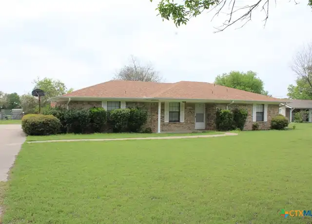 Property at 2226 University Dr, Belton, TX, 76513, 2 beds, 2 baths, [object Object]