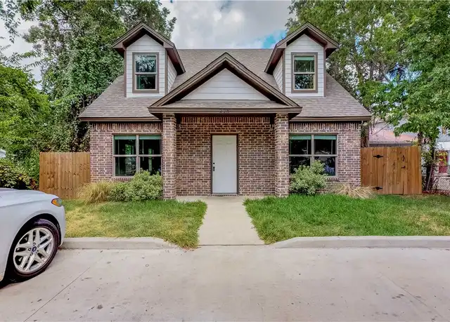 Property at 226 Lynn Dr, Bryan, TX, 77801, 5 beds, 4 baths, [object Object]
