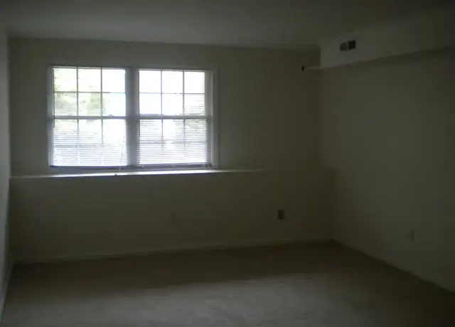 Photo of 3 Commonwealth Ave, Attleboro, MA 02703