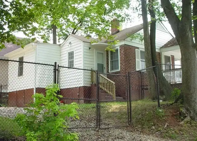 Property at 999 Camilla St SW, Atlanta, GA, 30314, 3 beds, 1 bath, [object Object]
