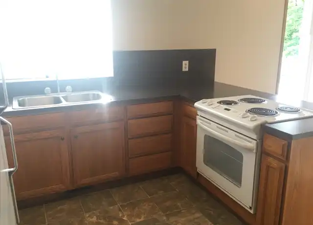 Property at 6262 S Castleford Dr, West Jordan, UT, 84084, 3 beds, 2 baths, [object Object]