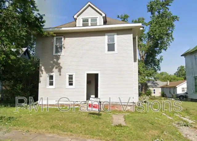 Property at 1205 S Main St Unit 1, Paris, IL, 61944, 2 beds, 1 bath, [object Object]